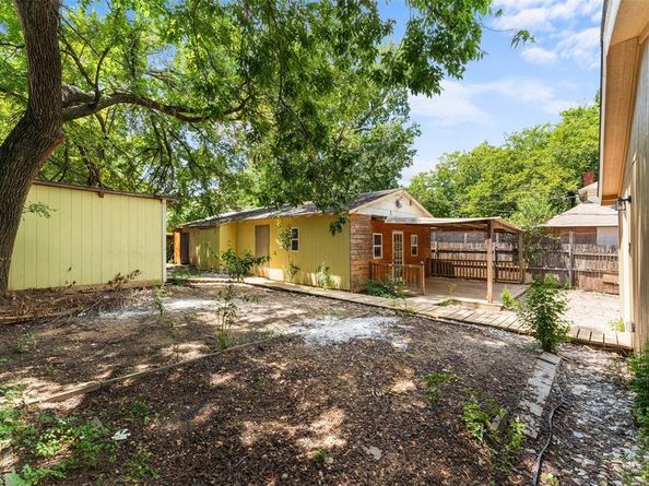 2730 Gladstone, Dallas Texas 75211