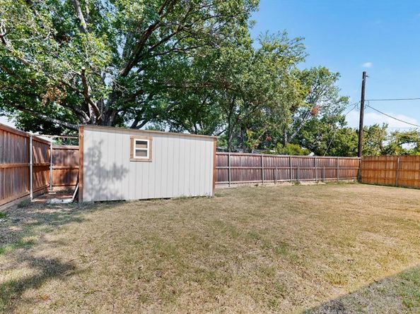 1900  Hilltop Drive , Garland Texas 75042