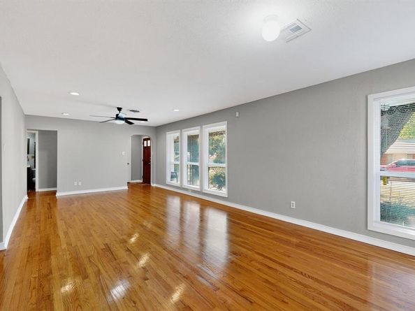 1900  Hilltop Drive , Garland Texas 75042