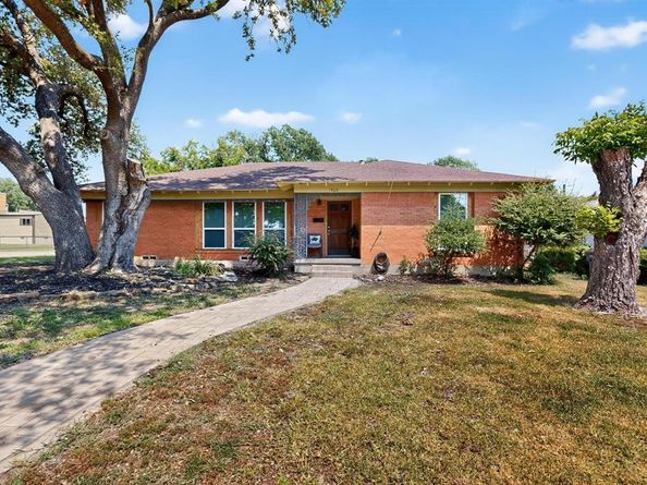 1900  Hilltop Drive , Garland Texas 75042