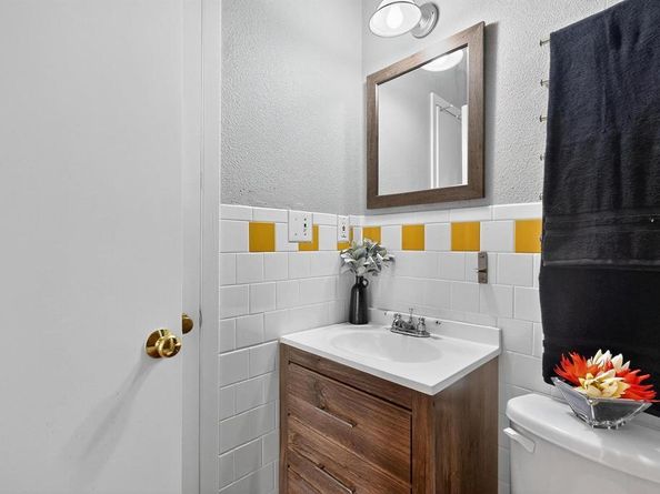 1900  Hilltop Drive , Garland Texas 75042