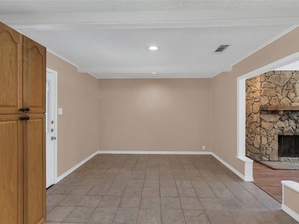 815  Milam Drive , Euless Texas 76039