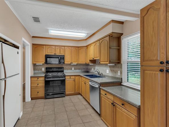 815  Milam Drive , Euless Texas 76039