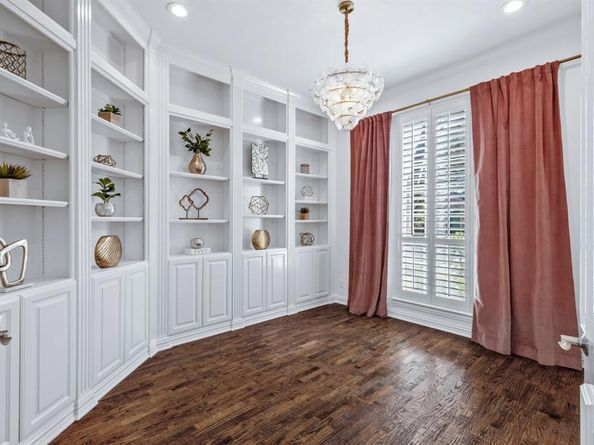 5925  Royal Palm Drive , Plano Texas 75093
