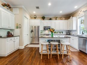 2703  Welborn Street , Dallas Texas 75219