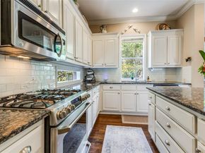 2703  Welborn Street , Dallas Texas 75219