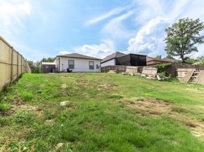 2808  17th Street , Fort Worth Texas 76106