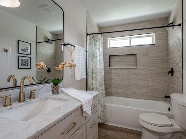 10234  Deermont Trail , Dallas Texas 75243