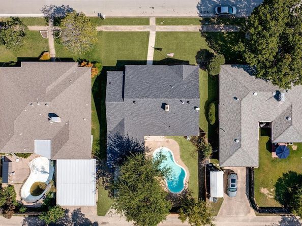 10234  Deermont Trail , Dallas Texas 75243