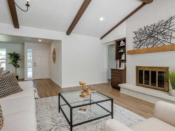 10234  Deermont Trail , Dallas Texas 75243