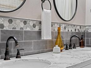 407 S Marlborough Avenue , Dallas Texas 75208