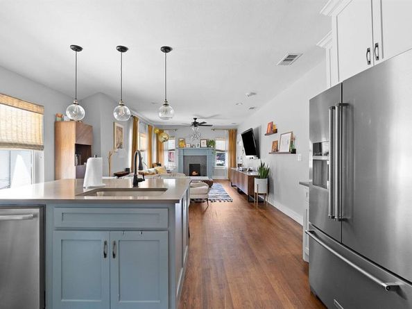 407 S Marlborough Avenue , Dallas Texas 75208