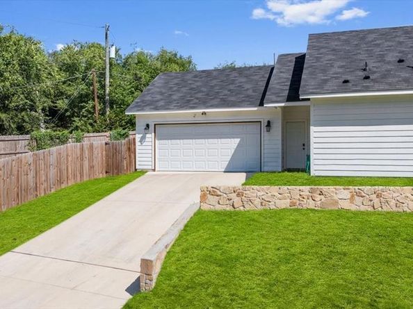 2601  Hutchinson Street , Fort Worth Texas 76106