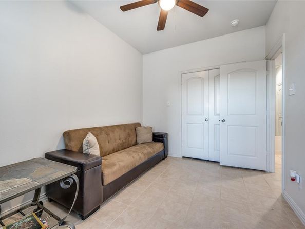 2502  Jeff Street , Dallas Texas 75212