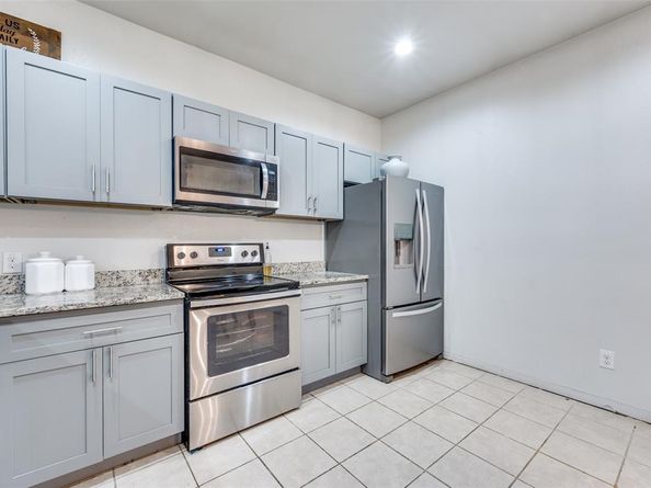 2502  Jeff Street , Dallas Texas 75212