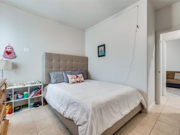 2502  Jeff Street , Dallas Texas 75212