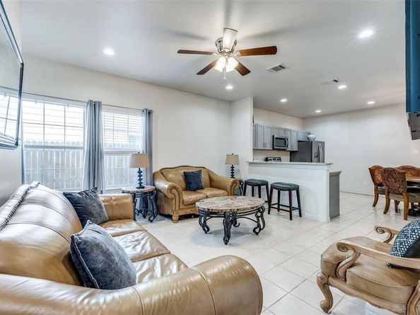 2502  Jeff Street , Dallas Texas 75212
