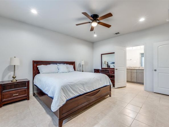 2502  Jeff Street , Dallas Texas 75212