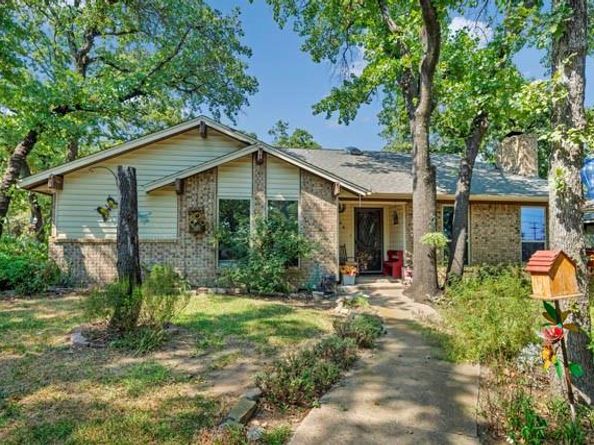 5905  Shamrock Drive , Arlington Texas 76016