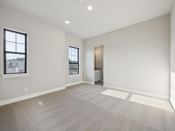 305  Sunset Lane  101, Fort Worth Texas 76114