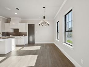 305  Sunset Lane  101, Fort Worth Texas 76114