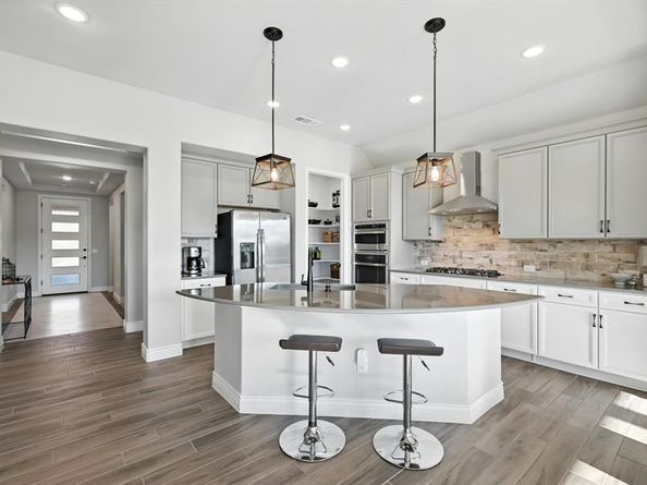 12401  Tuff Trail , Denton Texas 76207