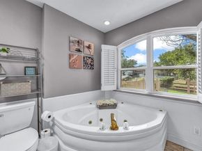 604  Harbor Circle , Azle Texas 76020