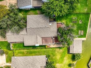 604  Harbor Circle , Azle Texas 76020