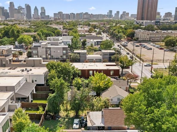 4514  Capitol Avenue , Dallas Texas 75204