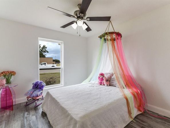 630  Grinnell Drive , Garland Texas 75043