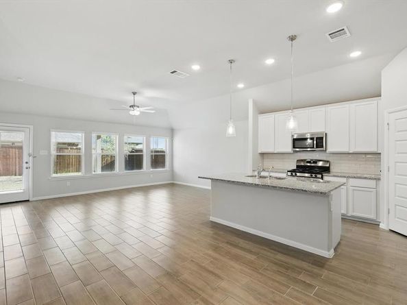 13073  Yellowstone Way , Providence Village Texas 76227