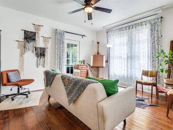 3236  Travis Avenue , Fort Worth Texas 76110