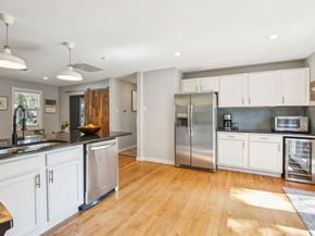 1820  Naylor Street , Dallas Texas 75228