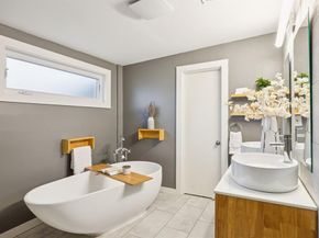 1820  Naylor Street , Dallas Texas 75228
