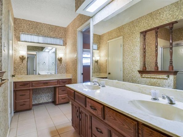 1925  Glen Hill Drive , Carrollton Texas 75007