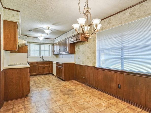 1925  Glen Hill Drive , Carrollton Texas 75007