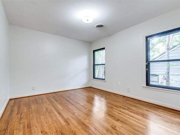1126  Cordova Street , Dallas Texas 75223