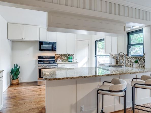 1126  Cordova Street , Dallas Texas 75223
