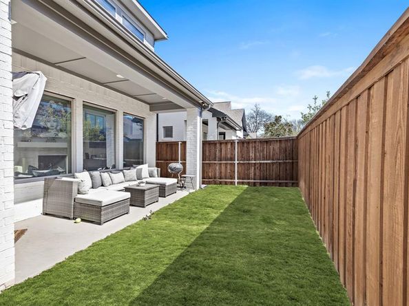 3448  Rosebud Park Lane , Dallas Texas 75229
