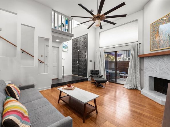 4310  Bowser Avenue  113, Dallas Texas 75219