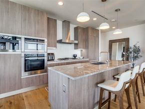 3130 N Harwood Street  2304, Dallas Texas 75201