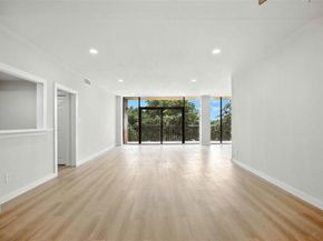 5200  Keller Springs Road  313, Dallas Texas 75248