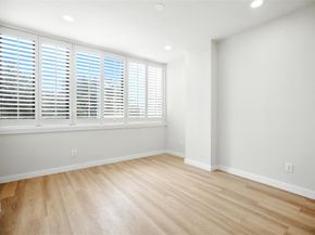 5200  Keller Springs Road  313, Dallas Texas 75248