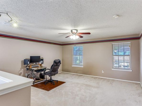 2704  Country Grove Trail , Mansfield Texas 76063