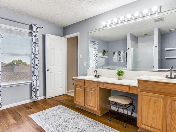 2704  Country Grove Trail , Mansfield Texas 76063