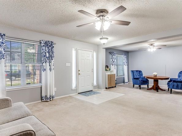 2704  Country Grove Trail , Mansfield Texas 76063