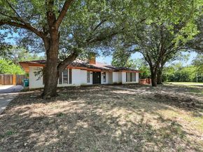 2304  Royal Acres Drive , Denton Texas 76209