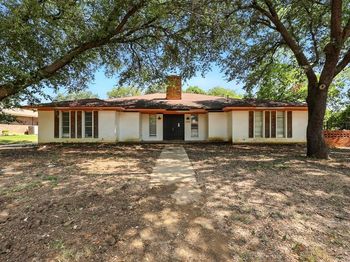 2304  Royal Acres Drive 