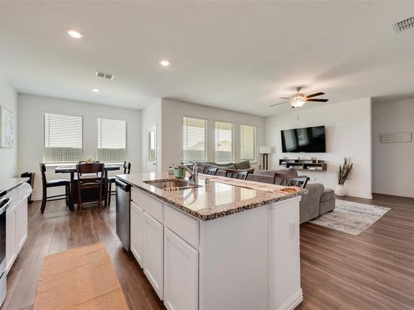 6904  Waterloo Lane , Fort Worth Texas 76179