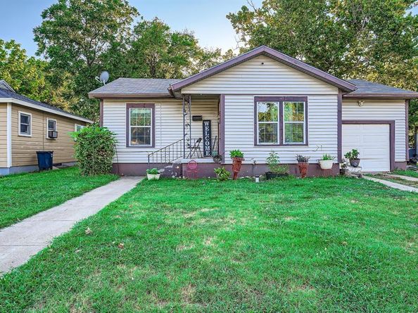 3750  Sydney Street , Fort Worth Texas 76119